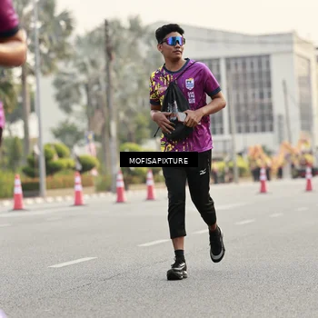 Runner Photo 5903238