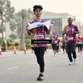 Runner Photo 5903242