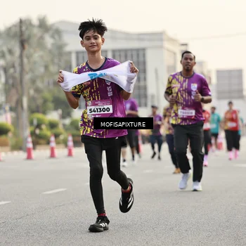 Runner Photo 5903254