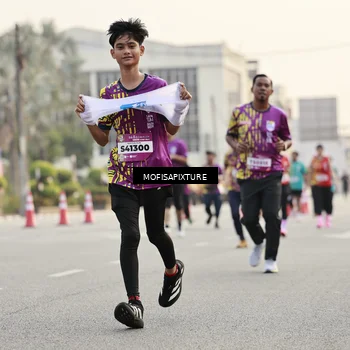 Runner Photo 5903267