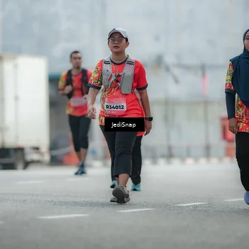 Runner Photo 5903272