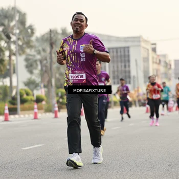 Runner Photo 5903273