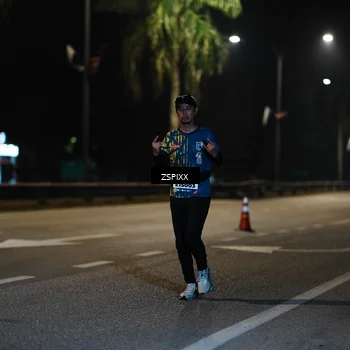 Runner Photo 5903276