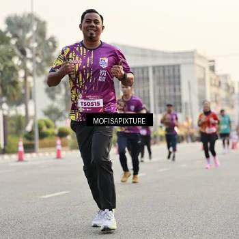 Runner Photo 5903281
