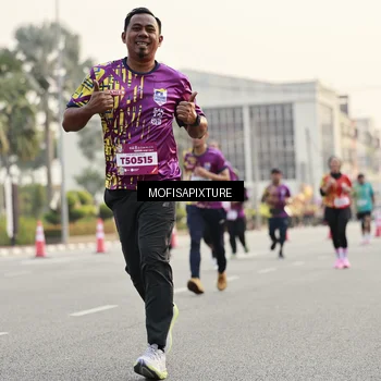 Runner Photo 5903283