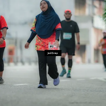 Runner Photo 5903285