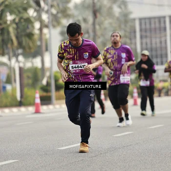 Runner Photo 5903291