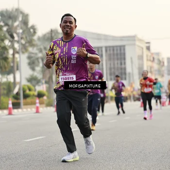 Runner Photo 5903292