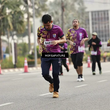 Runner Photo 5903293