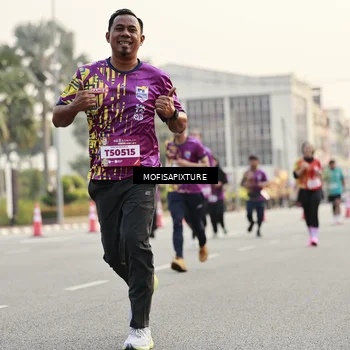 Runner Photo 5903295