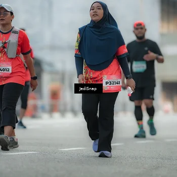 Runner Photo 5903304