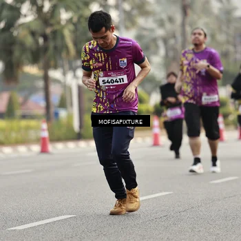 Runner Photo 5903306