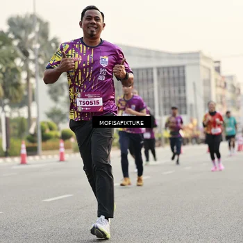 Runner Photo 5903309