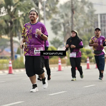 Runner Photo 5903324