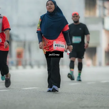 Runner Photo 5903344