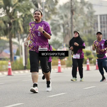 Runner Photo 5903346