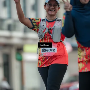 Runner Photo 5903348