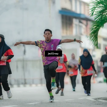 Runner Photo 5903361