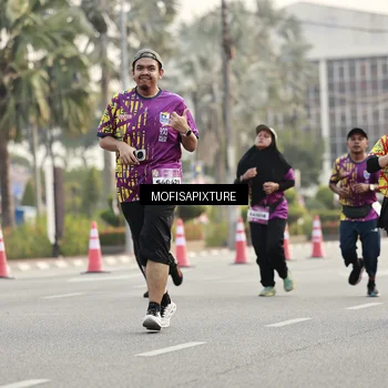 Runner Photo 5903363