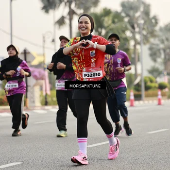 Runner Photo 5903405