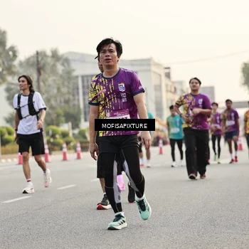 Runner Photo 5903427