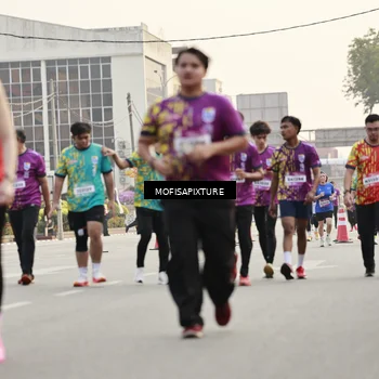Runner Photo 5903443