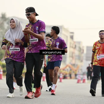 Runner Photo 5903476