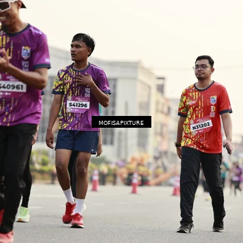 Runner Photo 5903493