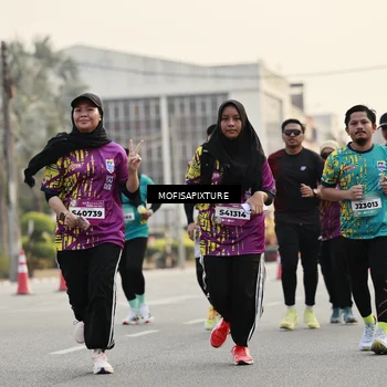 Runner Photo 5903550