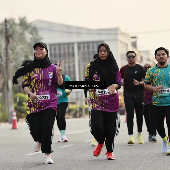 Runner Photo 5903551