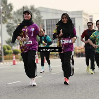 Runner Photo 5903553
