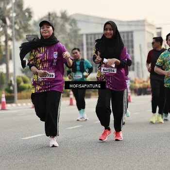 Runner Photo 5903556