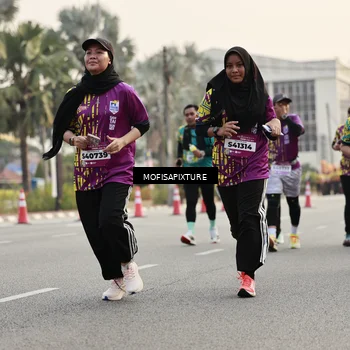 Runner Photo 5903572