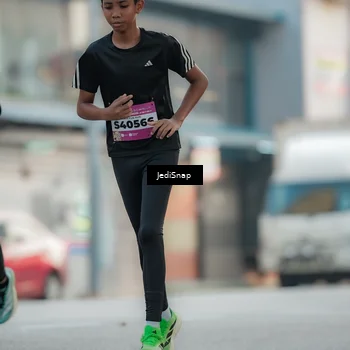 Runner Photo 5903623