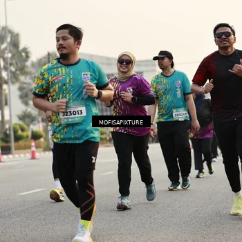 Runner Photo 5903624