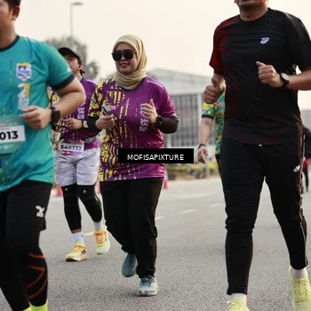 Runner Photo 5903640