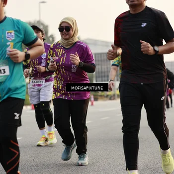 Runner Photo 5903642
