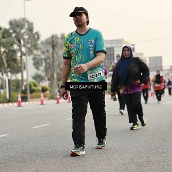Runner Photo 5903670