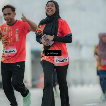 Runner Photo 5903674