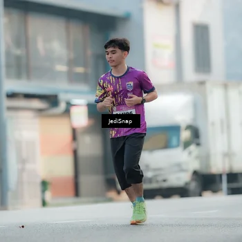 Runner Photo 5903704