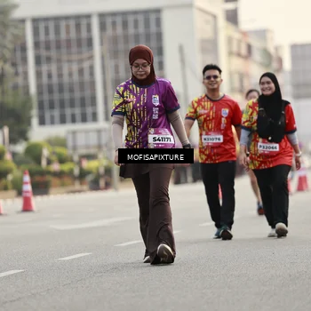 Runner Photo 5903715