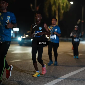 Runner Photo 5903754