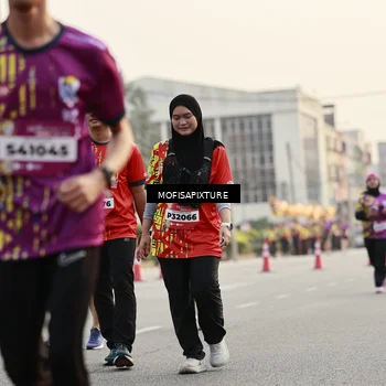 Runner Photo 5903759