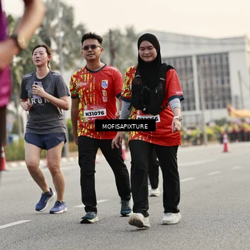 Runner Photo 5903775
