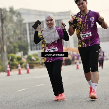 Runner Photo 5903810