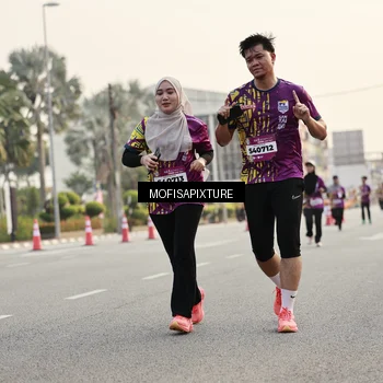 Runner Photo 5903835