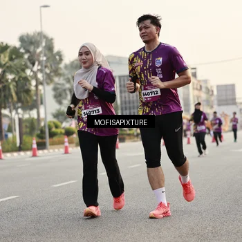 Runner Photo 5903840