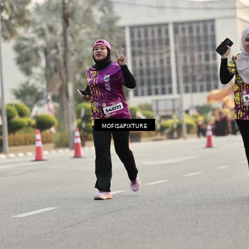 Runner Photo 5903854