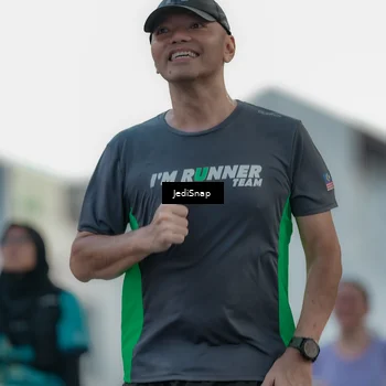 Runner Photo 5903894