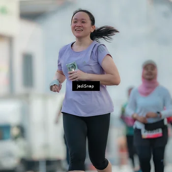 Runner Photo 5903898